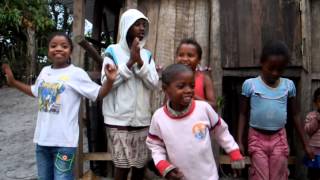 Malagasy kids dancing to Shakira