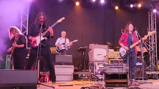 The Breeders - 'Gigantic' w/ Dave Grohl @Stubbs BBQ Austin, TX Friday the 13 October 2023