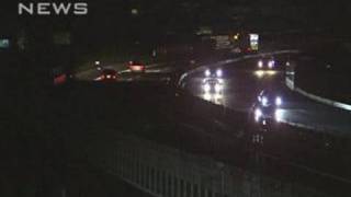 GWの高速道路　3日はUターンで上りの渋滞が本格化（10/05/02）