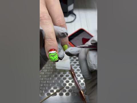 Мистер Гринч на ногтях новогодний маникюр - YouTube