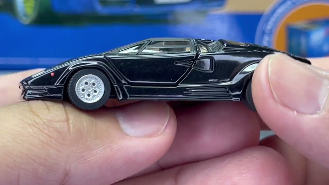 Tomica Limited Vintage Neo Lamborghini Countach 25th