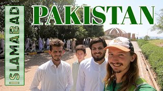 Endless Selfies At Pakistan's Most Famous Monument 🇵🇰