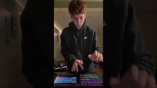 Producing a beat on the MPC Live 2 #hiphopbeats #beats #trapproducer #trapinstrumental #beatproducer
