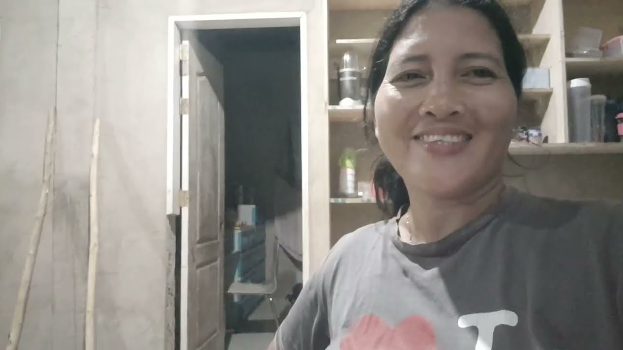 NAG LUTO KAMI NG PUTO CHEESE PARA MAY KONTING PAGKAKITAAN SA BAHAY