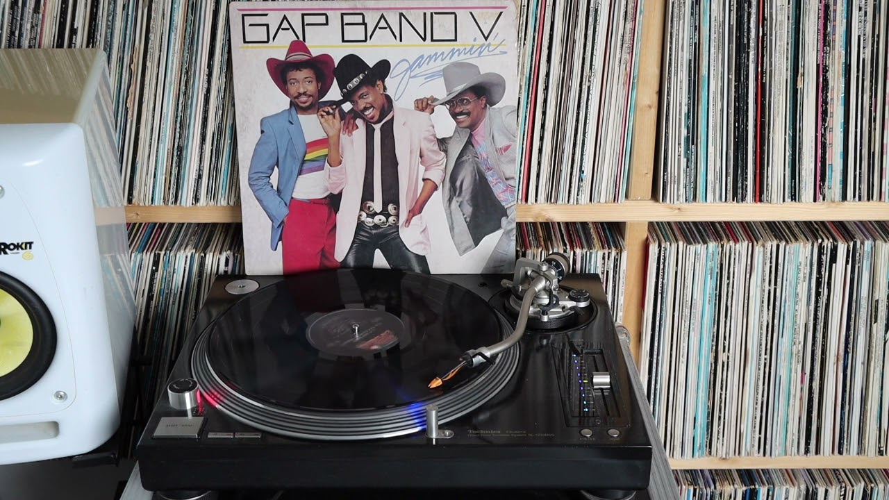 The Gap Band - The Gap Band V - Jammin' (1983) - A2 - Shake A Leg