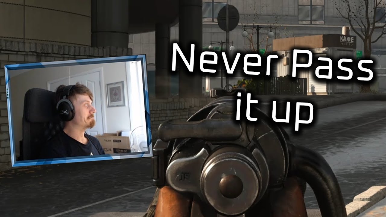 THE MUST PICKUP BASIC WEAPON WARZONE STREAM HIGHLIGHTS 10 YouTube