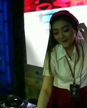 Oshien zuky at Q8 resto and bar kelapa gading