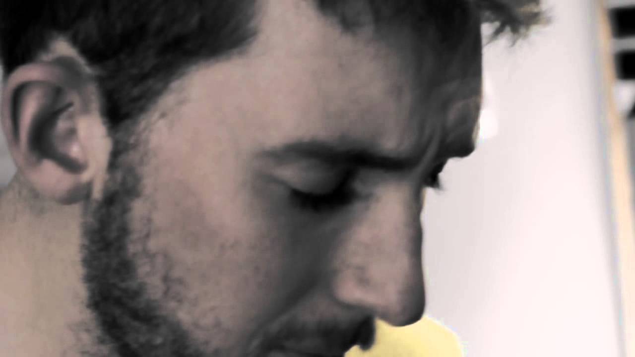 Nick Roberts from And the Giraffe performs "The Silent" live @ Medusa Studios