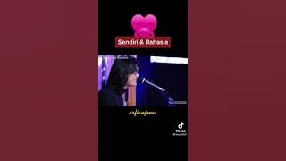 Download lagu Sendiri & RahasiaðŸ¤ðŸ¤«ðŸ’™....T'KOES