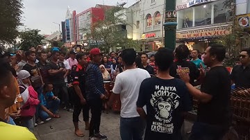aku cah kerjo by ANGKLUNG CAREHAL yogyakarta