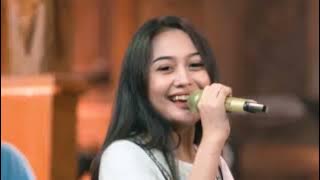 Ajeng Febria Ft  Selvi Ayunda - Perceraian Lara