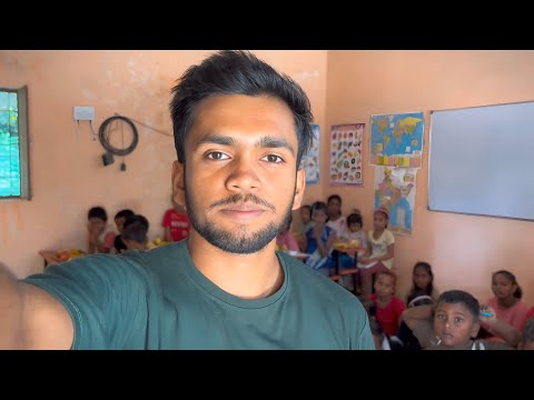 सभी बच्चो को मिला बुक्स 📚 और समोसा 😍.