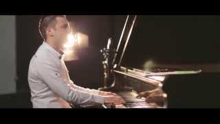 Video voorbeeld van "Daniel Olcean - Purtat de val... [Official Video]"