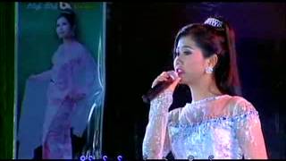 ဗ်တၱလို ပန္းဆက္သမ...........အိအိမြန္