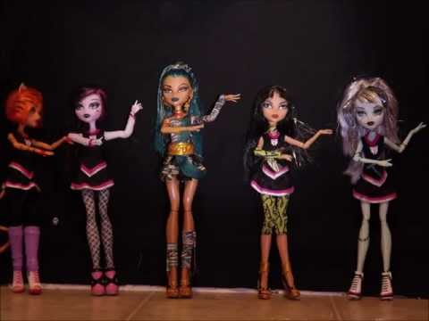 Nefera deNile "Run the world" Stop Motion