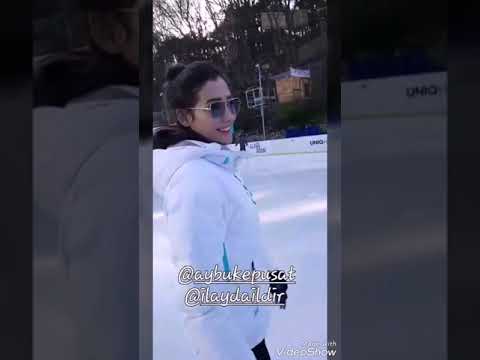 Aybüke Pusat, İlayda Ildır, Nil Günal Buz pateni yaparak eğleniyorlar.