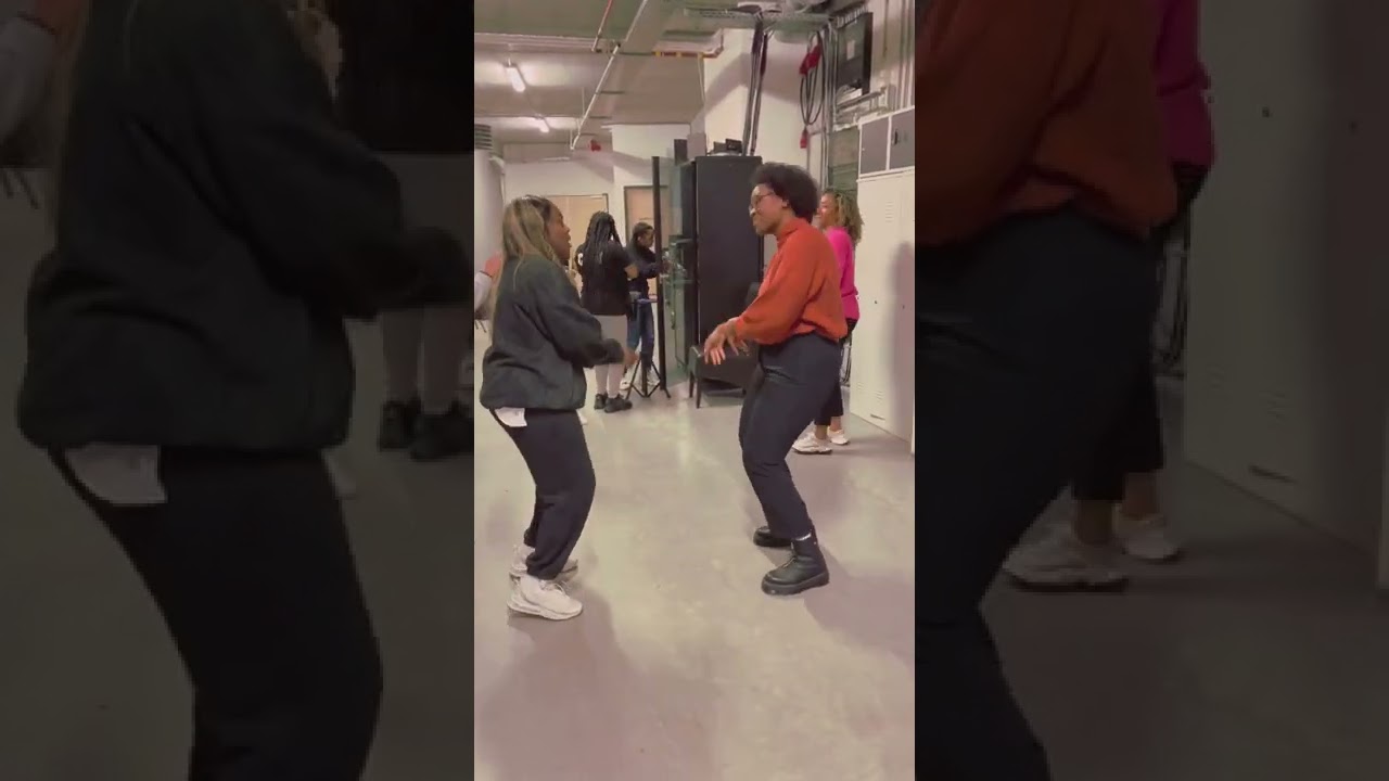 Gotta love us some gen Z worship vibes🤣🤍 How to worship in 2022.  