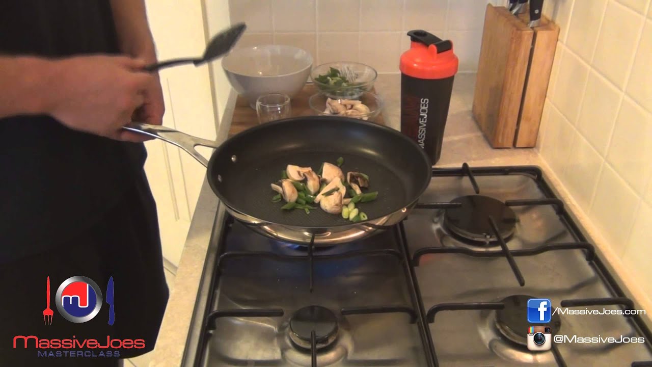 How to Cook a Basic Egg White Omelette Recipe - MassiveJoes MasterClass - Omelet Whole Whites