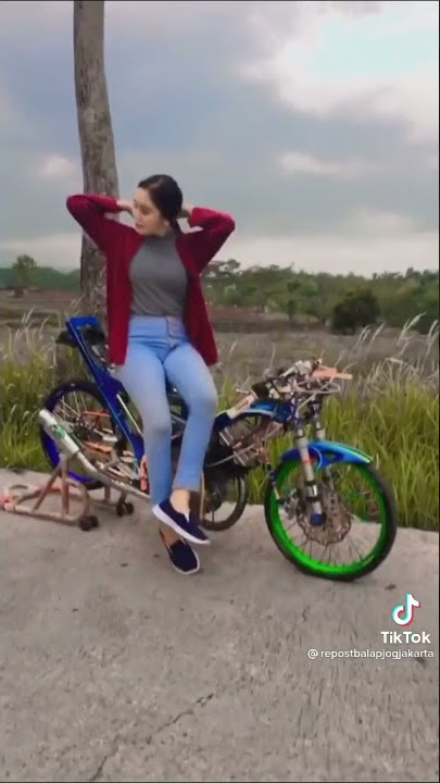 story cewek cantik naik satria fu