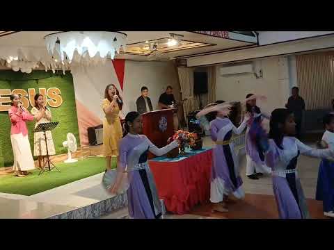 SUNDAY SERVICE PRAISE