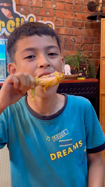 Jangeilaa tukang review pun aih 😂😂🤭. #hilalali #ayamkerahi