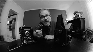 I bought an amazing Graflex RB Series B -- and took already two pictures with it!