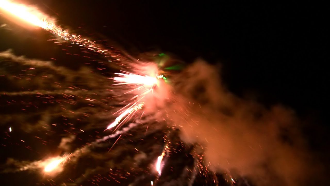 onboard fire show, Heli - Pyro - Poi, real