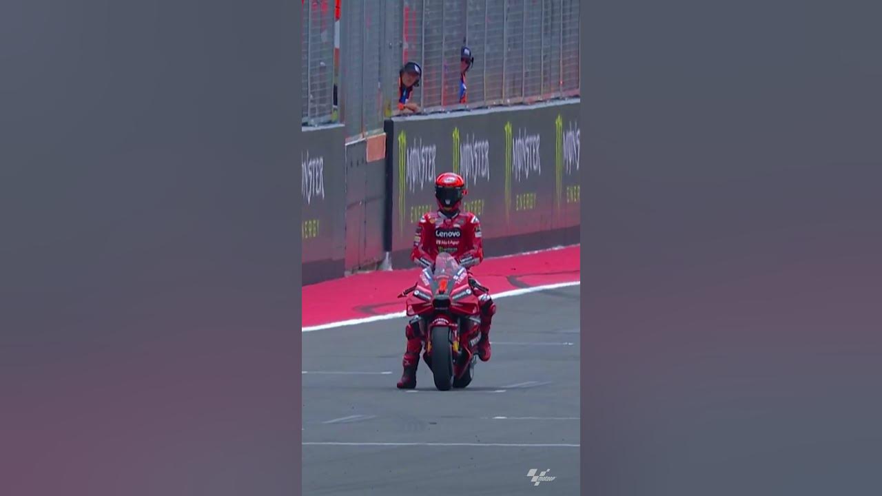 "Just get on with it, Enea!" 😂 | 2023 #BritishGP 🇬🇧