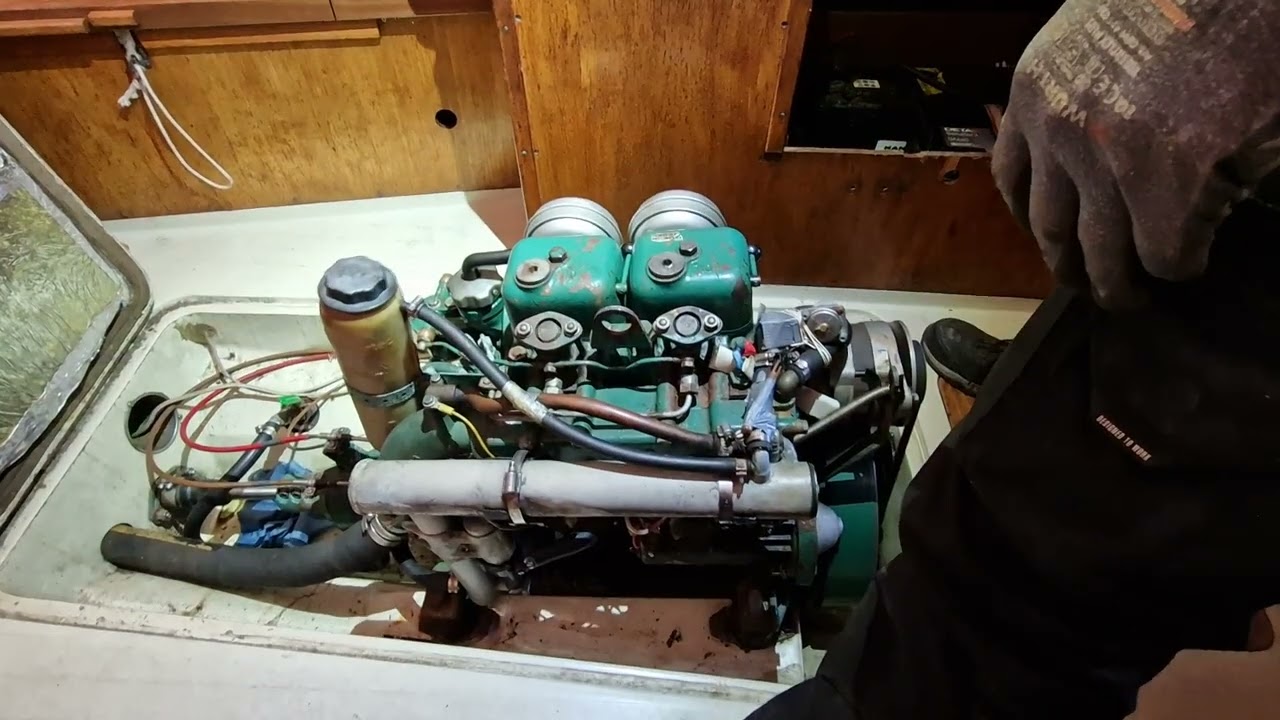 Cold start. Volvo Penta MD 110, first start of the season. Monark 690