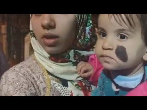 حديث الشارع الدقهلاوي أول حوار من داخل منزل الطفلة التي تم تعريتها و إلقاءها بالشارع علي يد والده 