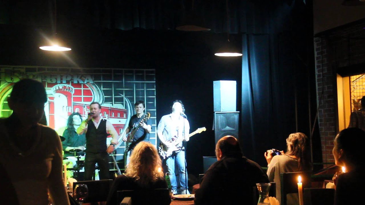 Виктор Петлюра "В городском саду" - YouTube