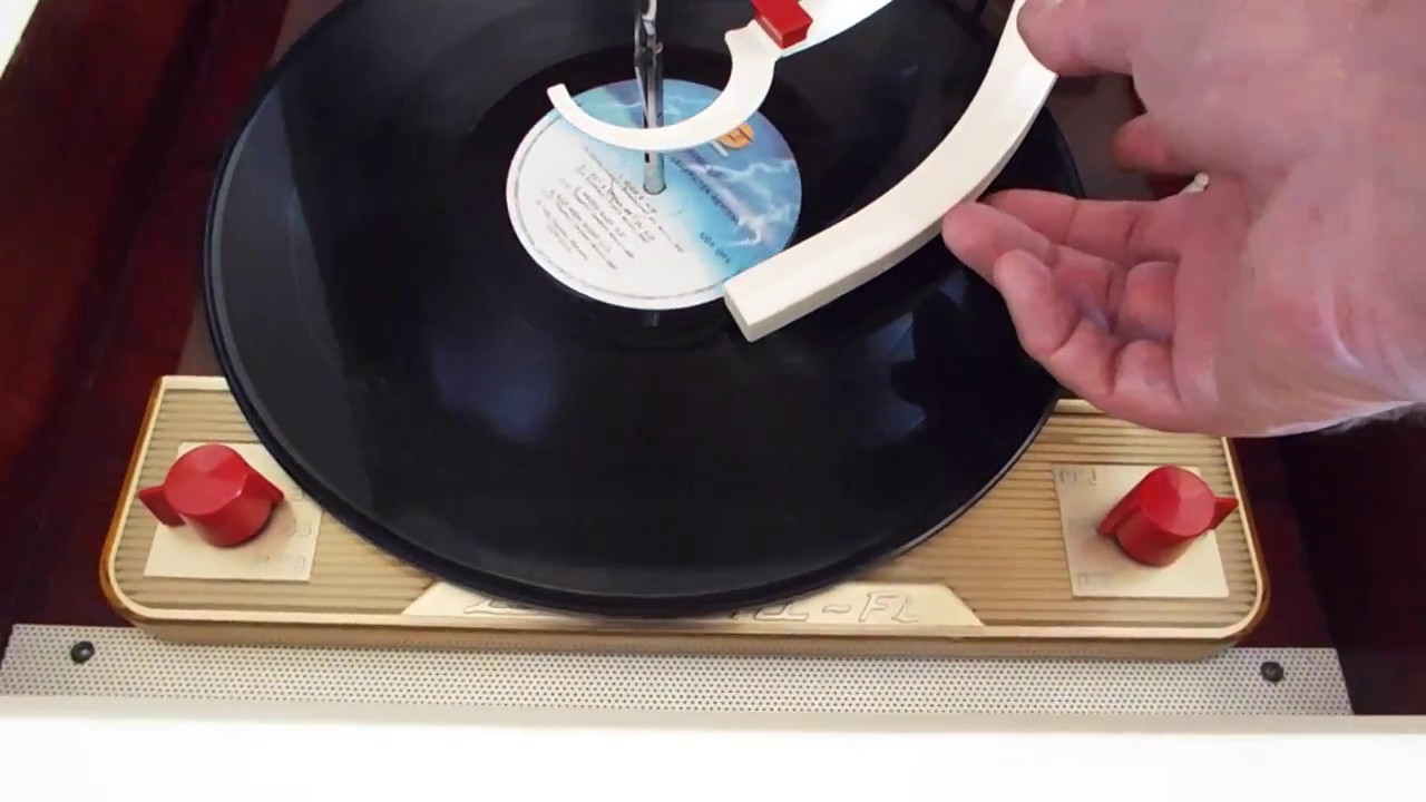 Watch Zenith record player playing a LP 33.3 RPM record on YouTube Watch Zenith record player playing a LP 33.3 RPM record on YouTube