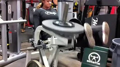 elitefts.com  StrongHer Leg Day