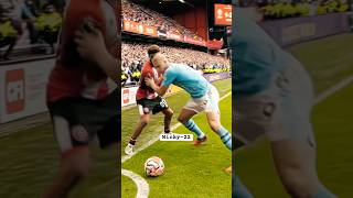 The Art of time Wasting 😂 #football #haland #funny