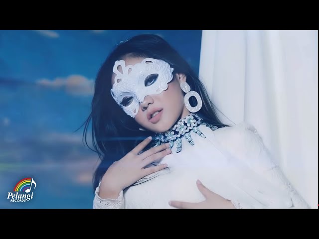 Putri Topeng - Untuk Siapa Cintamu (Official Music Video) class=