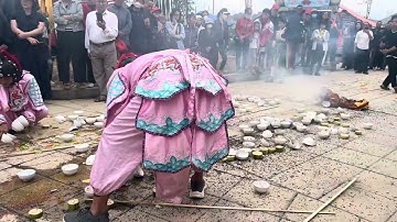 Tiết mục ￼tế dê và tế lợn ￼ cho các quân lính mới sau khi được gia nhập chính đạo