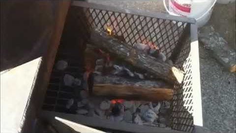 Build a Fire in a  Reverse Flow  Smoker.... The Frank Method