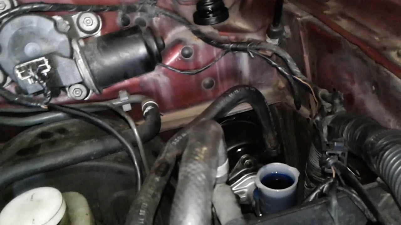 NISSAN PATROL AÑO 1999 PEDAL DE EMBRAGUE SE QUEDA PEGADO ABAJO COMO