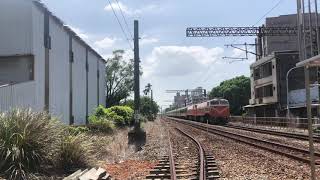 506次莒光號列車 桃園內壢間（玉山街平交道）通過 本務E302次迴E234