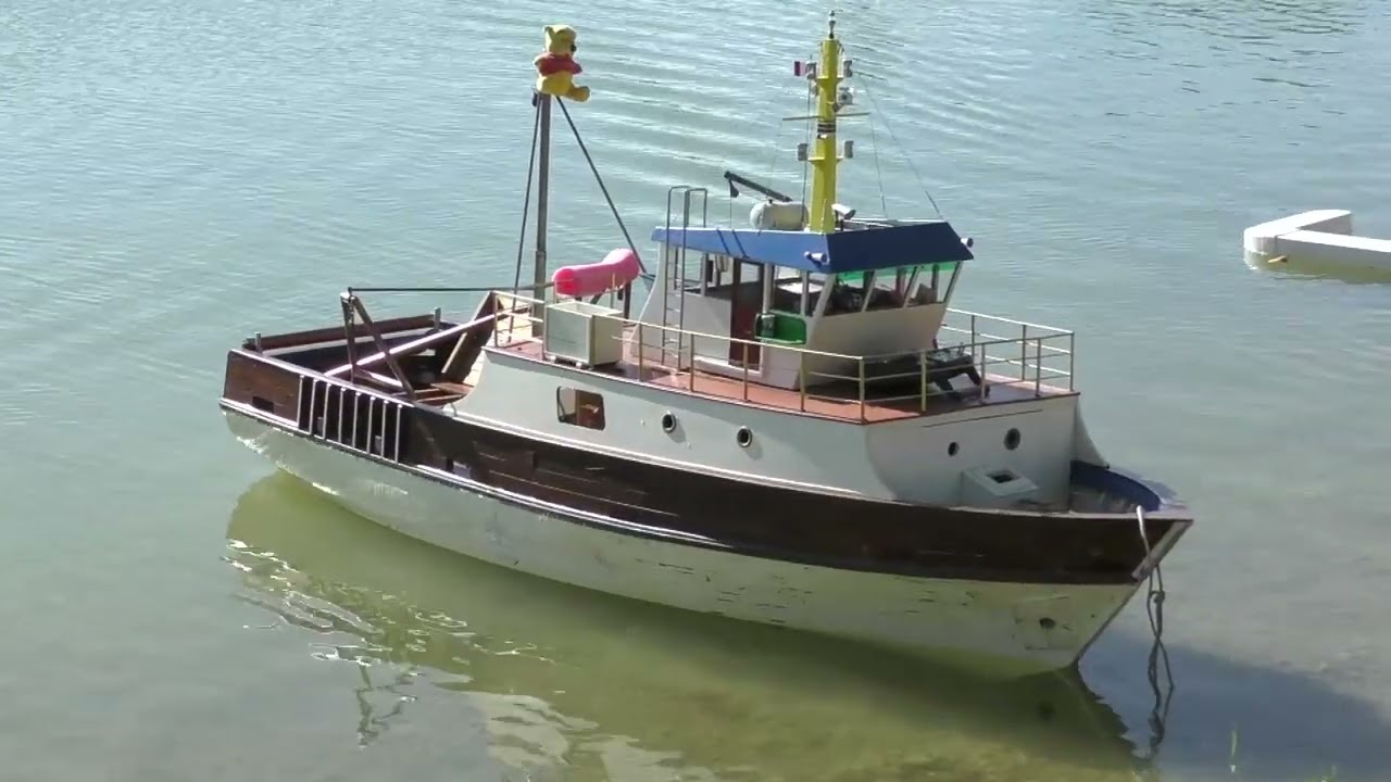 Fête du modélisme au lac des Clairettes de Bellegarde dans.rasserale Gard le 4 octobre 2025