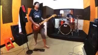Jingle Daihatsu Xenia Indonesia Club (DXIC) by Feto & Bowo