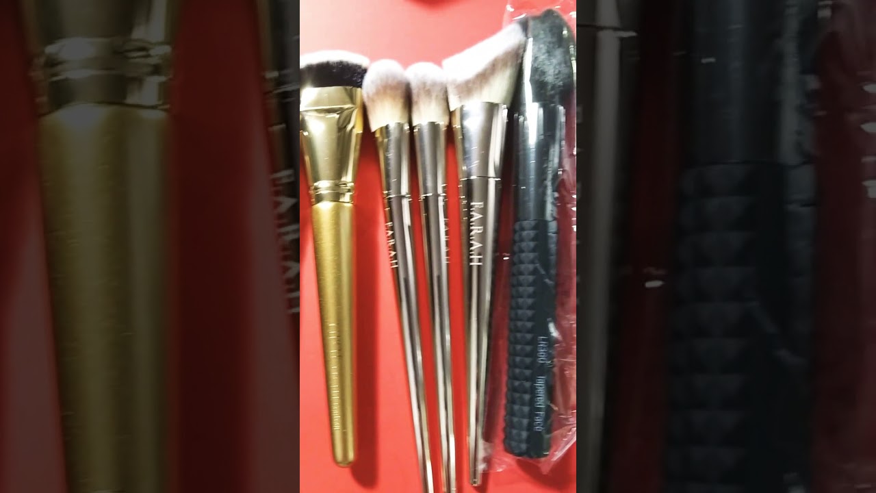 #MakeUpBrushes