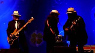 Video voorbeeld van "Radio Wien Band @ Silvester 2011 Wien: Johnny B. Goode"