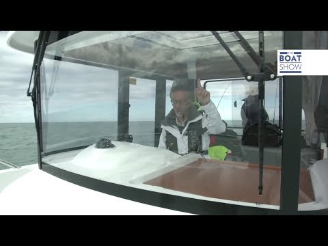 [ENG]  BENETEAU BARRACUDA 7 - Review - The Boat Show