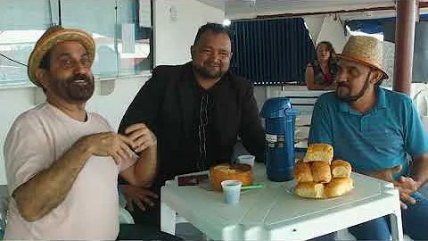 de Casa: Sandro Porto e Beth Lins no Navio Ana Bea...