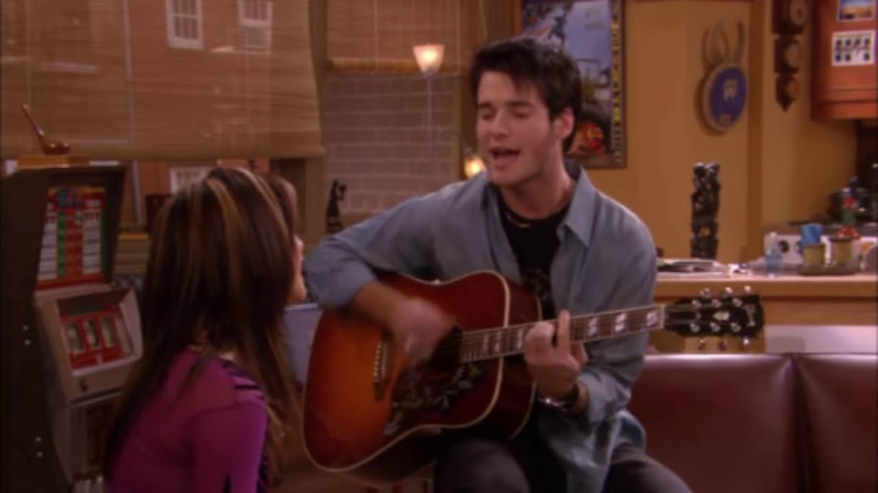 Amber Flirts With Vince | What I Like About You 3x14