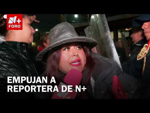 N+ reporter shoved during scuffle between police and IMSS protesters