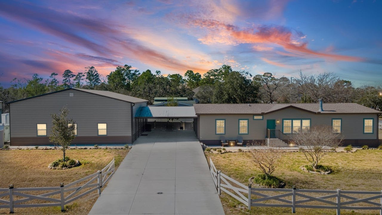 6271 Nodoc Rd, Spring Hill, FL