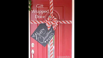 Cosa si appende alla porta a Natale?