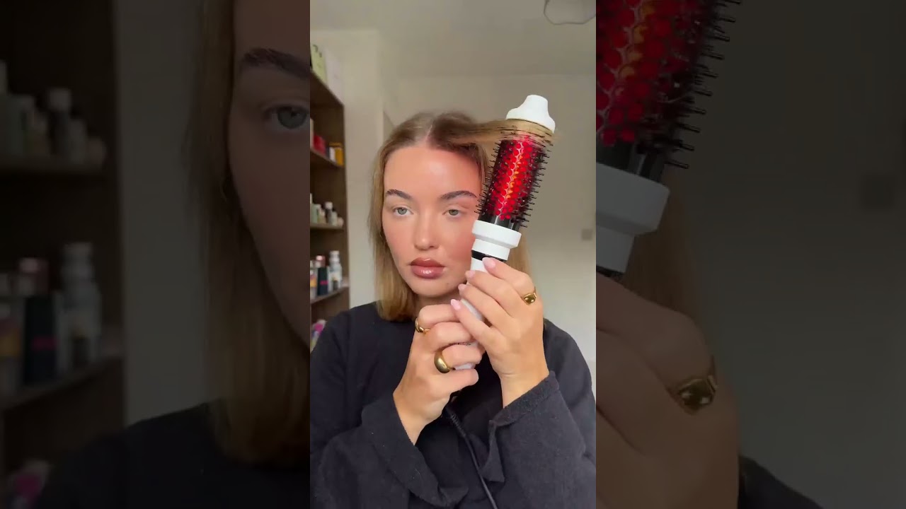 The glow up starts with @/elliethomson and our Red & Infrared Heated Hairbrush ✨ 